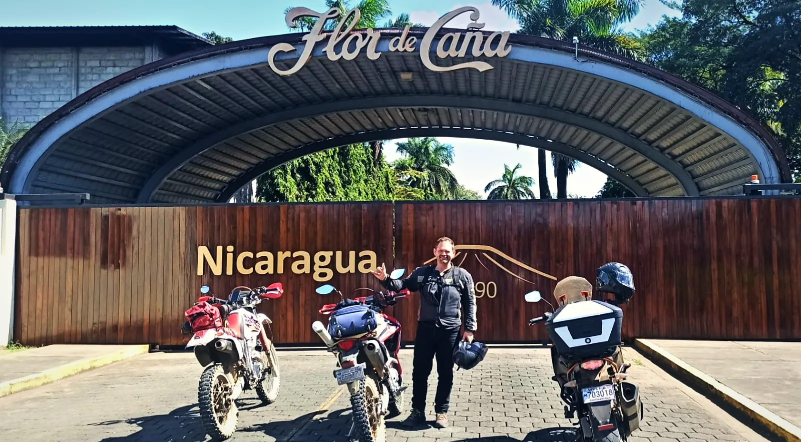 Tour Nicaragua 11 jours à moto · Pura Vida Motorbike