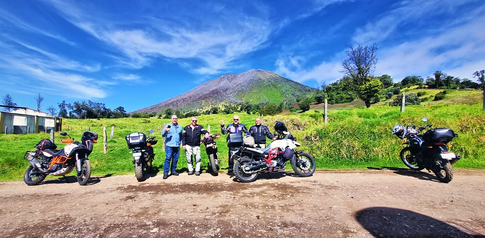 Groupe de motards en tour au Costa Rica